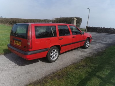 Lot 30 - 1995 Volvo 850 GLT Estate