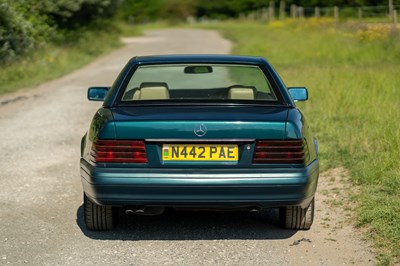Lot 8 - 1996 Mercedes-Benz SL 320
