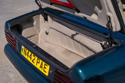 Lot 8 - 1996 Mercedes-Benz SL 320