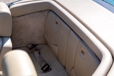 Lot 8 - 1996 Mercedes-Benz SL 320