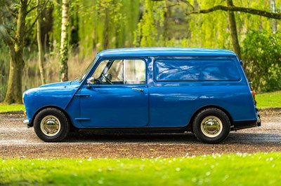 Lot 50 - 1975 Morris Mini Van