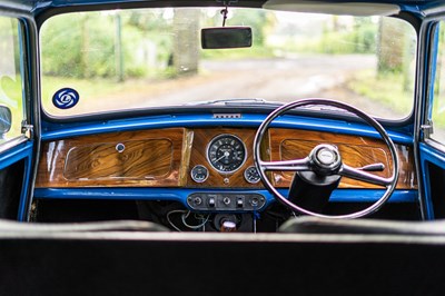 Lot 50 - 1975 Morris Mini Van