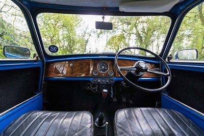 Lot 50 - 1975 Morris Mini Van