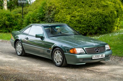 Lot 121 - 1994 Mercedes-Benz SL 280