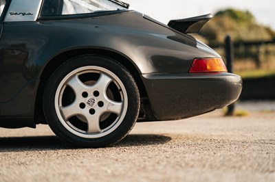 Lot 116 - 1990 Porsche 911 Carrera 2 Targa