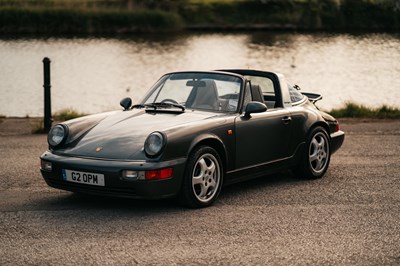 Lot 116 - 1990 Porsche 911 Carrera 2 Targa