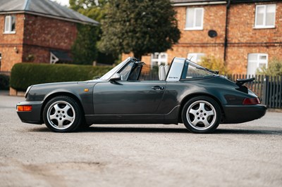Lot 116 - 1990 Porsche 911 Carrera 2 Targa
