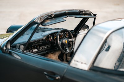 Lot 116 - 1990 Porsche 911 Carrera 2 Targa