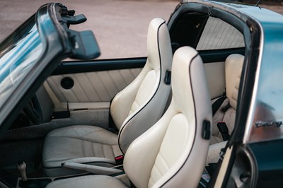 Lot 116 - 1990 Porsche 911 Carrera 2 Targa