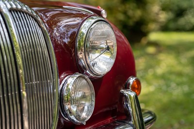 Lot 69 - 1969 Daimler V8-250