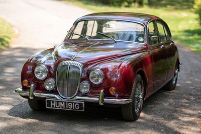 Lot 69 - 1969 Daimler V8-250