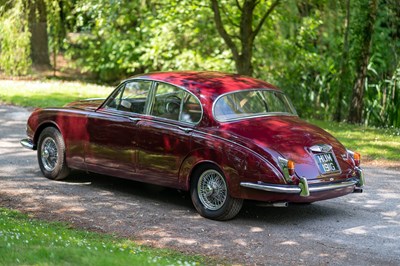 Lot 69 - 1969 Daimler V8-250