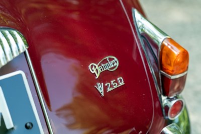 Lot 69 - 1969 Daimler V8-250