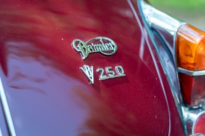 Lot 69 - 1969 Daimler V8-250