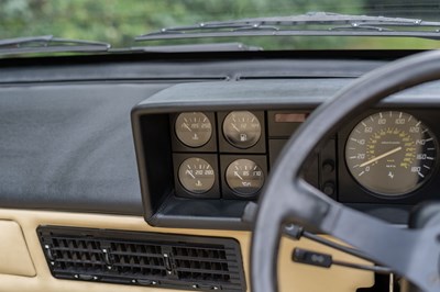 Lot 120 - 1985 Ferrari Mondial QV Cabriolet