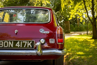 Lot 42 - 1972 MGB GT
