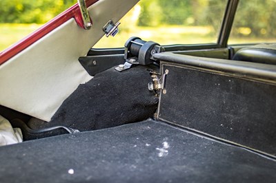 Lot 42 - 1972 MGB GT