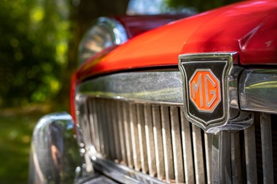 Lot 42 - 1972 MGB GT