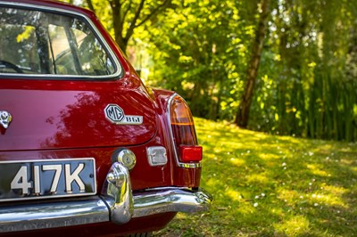 Lot 42 - 1972 MGB GT