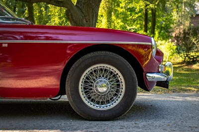 Lot 42 - 1972 MGB GT