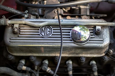 Lot 42 - 1972 MGB GT