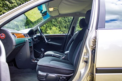 Lot 36 - 2001 Rover 45 Impression S