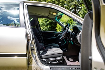 Lot 36 - 2001 Rover 45 Impression S