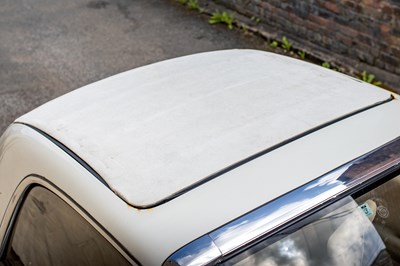 Lot 40 - 1991 Nissan Figaro