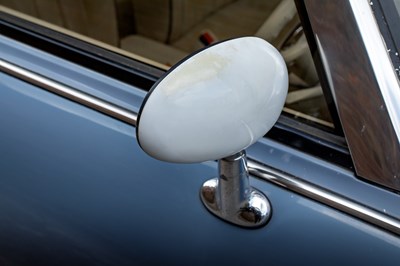 Lot 40 - 1991 Nissan Figaro