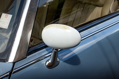 Lot 40 - 1991 Nissan Figaro