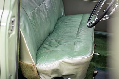 Lot 73 - 1957 Morris ISIS