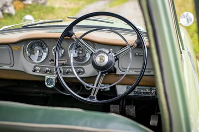 Lot 73 - 1957 Morris ISIS