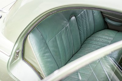 Lot 73 - 1957 Morris ISIS