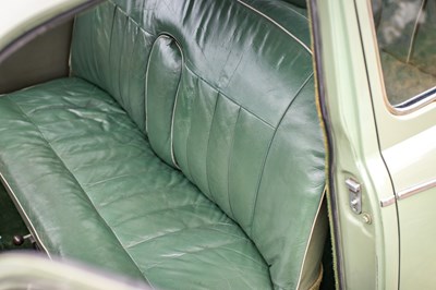 Lot 73 - 1957 Morris ISIS