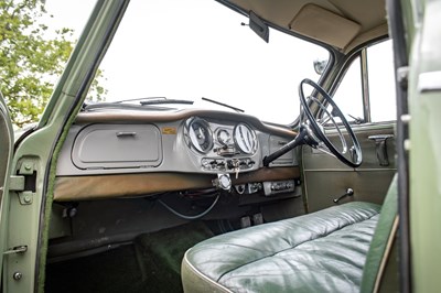 Lot 73 - 1957 Morris ISIS