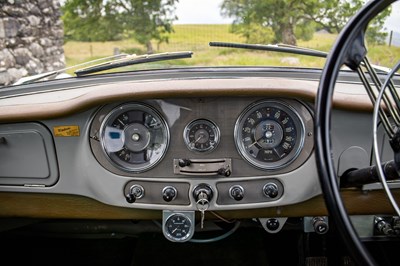 Lot 73 - 1957 Morris ISIS