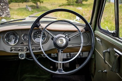 Lot 73 - 1957 Morris ISIS