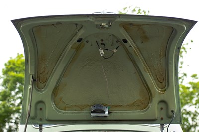 Lot 73 - 1957 Morris ISIS