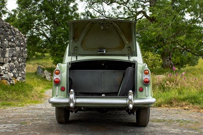 Lot 73 - 1957 Morris ISIS