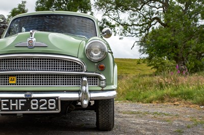 Lot 73 - 1957 Morris ISIS