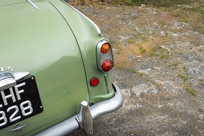 Lot 73 - 1957 Morris ISIS