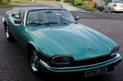 Lot 103 - 1995 Jaguar XJS Celebration 4.0 Convertible