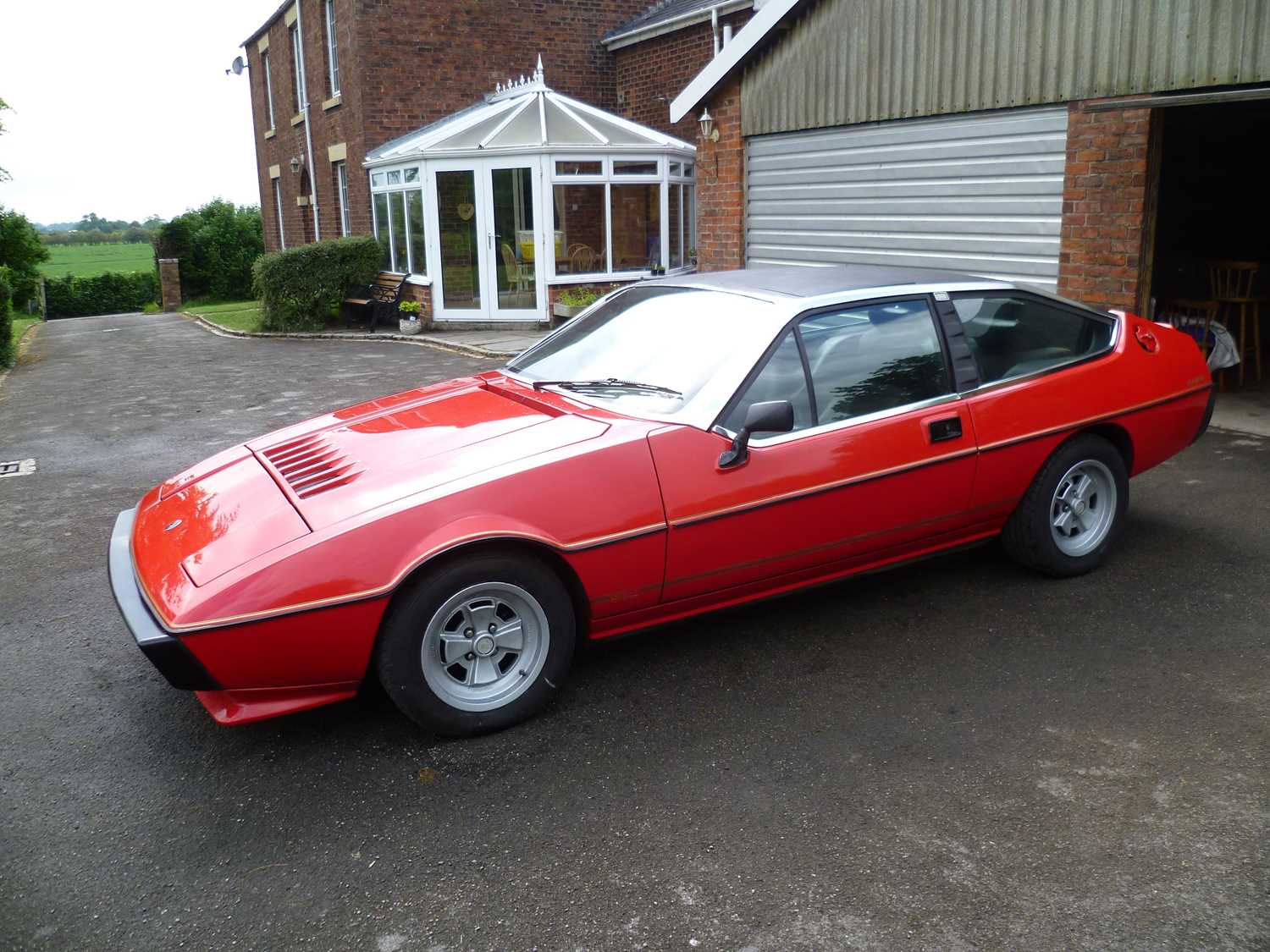 Lot 105 - 1982 Lotus Éclat Riviera
