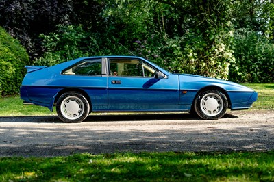 Lot 132 - 1985 Lotus Excel SE