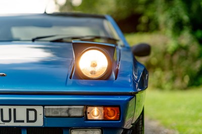 Lot 132 - 1985 Lotus Excel SE