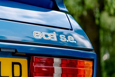 Lot 132 - 1985 Lotus Excel SE