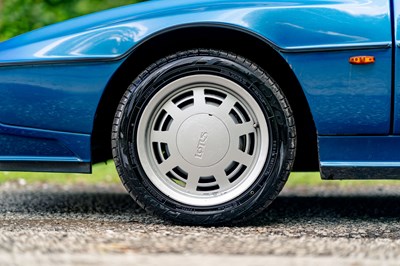 Lot 132 - 1985 Lotus Excel SE