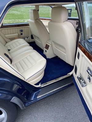 Lot 143 - 1997 Bentley Turbo R LWB