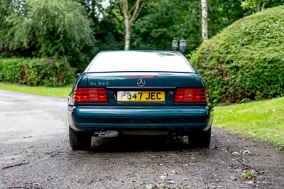 Lot 111 - 1997 Mercedes-Benz SL 320