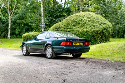 Lot 111 - 1997 Mercedes-Benz SL 320